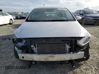 ✅ 2018 Hyundai Ioniq Limited • VIN: KMHC85LC9JU101620 • Lot: 46485955. Wystawiony na Copart z przebiegiem 117 122 mil. Bezpłatny archiwum sprzedaży aukcyjnych z USA i szczegółowy raport historii pojazdu na DreamBid. Zdjęcie 5.