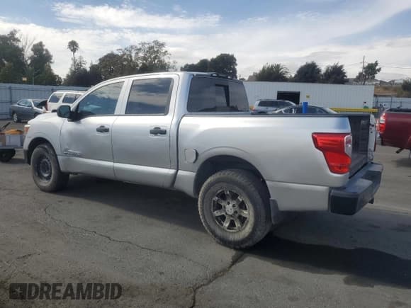 ✅ 2017 Nissan Titan S • VIN: 1N6AA1EJ6HN575532 • Lot: 81838615. Listed on Copart with 159,220 mi. Free auction sales archive from the USA and detailed vehicle history report at DreamBid. Image 2.