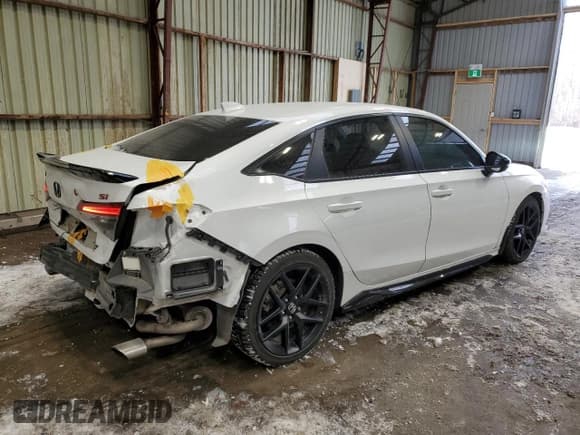 ✅ 2022 Honda Civic Si • VIN: 2HGFE1E52NH080055 • Lot: 37532054. Listed on Copart with 38,191 mi. Free auction sales archive from the USA and detailed vehicle history report at DreamBid. Image 3.