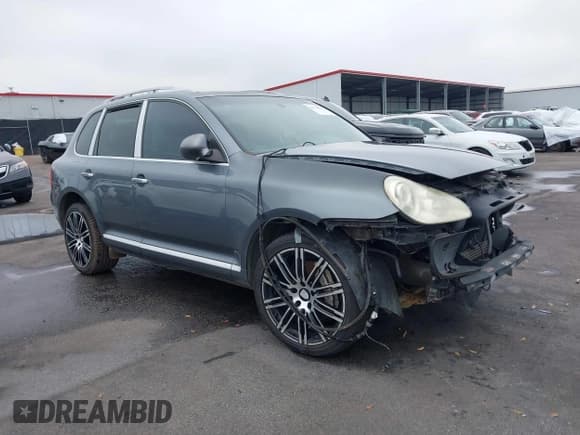 ✅ 2005 Porsche Cayenne S • VIN: WP1AB29P55LA62136 • Lot: 43734084. Listed on IAAI with 130,937 mi. Free auction sales archive from the USA and detailed vehicle history report at DreamBid. Image 1.