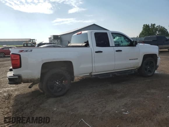 ✅ 2019 Chevrolet Silverado 1500 LT • VIN: 2GCVKPEC9K1214018 • Lot: 61278734. Wystawiony na Copart z przebiegiem 89 623 mil. Bezpłatny archiwum sprzedaży aukcyjnych z USA i szczegółowy raport historii pojazdu na DreamBid. Zdjęcie 3.