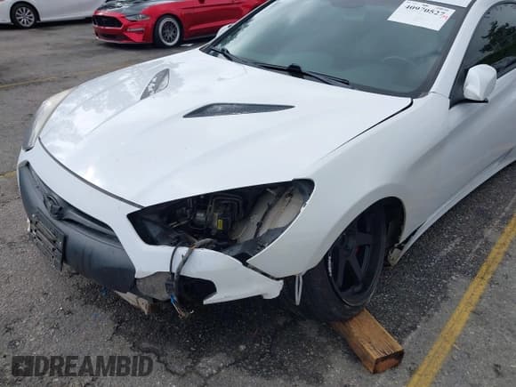 ✅ 2014 Hyundai Genesis Coupe R-Spec • VIN: KMHHT6KD3EU118357 • Lot: 40970527. Wystawiony na IAAI z przebiegiem 94 174 mil. Bezpłatny archiwum sprzedaży aukcyjnych z USA i szczegółowy raport historii pojazdu na DreamBid. Zdjęcie 6.