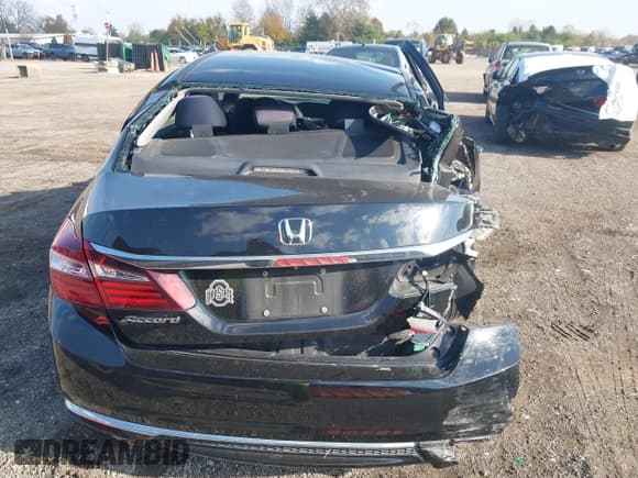 ✅ 2017 Honda Accord LX • VIN: 1HGCR2F37HA232408 • Lot: 43611570. Wystawiony na IAAI z przebiegiem 168 320 mil. Bezpłatny archiwum sprzedaży aukcyjnych z USA i szczegółowy raport historii pojazdu na DreamBid. Zdjęcie 16.