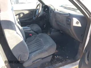 ✅ 2000 Chevrolet S-10 LS Xtreme • VIN: 1GCCS19W7Y8308509 • Лот: 41512183. Опубликован ранее на IAAI с пробегом 124 511 миль. Бесплатный доступ к архиву аукционных продаж из США и подробный отчёт об истории автомобиля на DreamBid. Изображение 5.