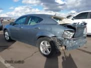 ✅ 2010 Dodge Avenger R/T • VIN: 1B3CC5FB8AN121942 • Lot: 41587003. Wystawiony na IAAI z przebiegiem 135 057 mil. Bezpłatny archiwum sprzedaży aukcyjnych z USA i szczegółowy raport historii pojazdu na DreamBid. Zdjęcie 3.