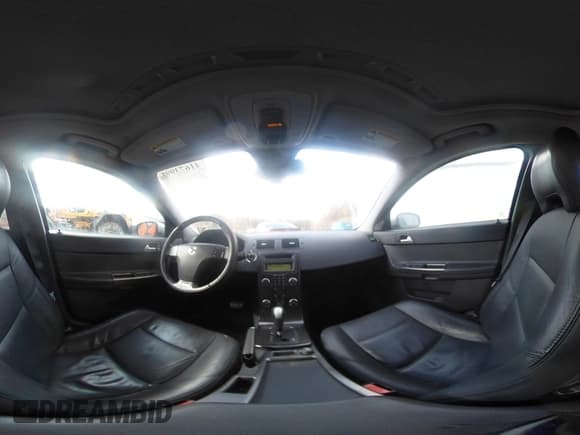 ✅ 2011 Volvo V50 • VIN: YV1672MW9B2603143 • Lot: 41673995. Listed on IAAI with 139,845 mi. Free auction sales archive from the USA and detailed vehicle history report at DreamBid. Image 20.