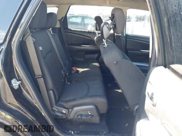 2017 Dodge Journey SE z VIN 3C4PDCAB4HT630221, wystawiony jako IAAI lot #43423577 z przebiegiem 126 030 mil mil oraz . Historia ofert i sprzedaży dostępna na DreamBid. Obrazek 8.