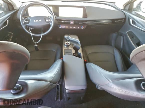 ✅ 2024 Kia EV6 Wind • VIN: KNDC34LA6R5211719 • Lot: 96067215. Listed on Copart with 101,919 mi. Free auction sales archive from the USA and detailed vehicle history report at DreamBid. Image 8.