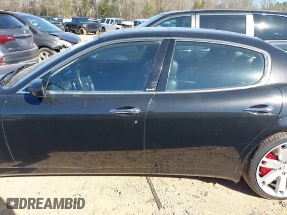 ✅ 2007 Maserati Quattroporte • VIN: ZAMCE39A770028234 • Лот: 41760274. Опубликован ранее на IAAI с пробегом 48 558 миль. Бесплатный доступ к архиву аукционных продаж из США и подробный отчёт об истории автомобиля на DreamBid. Изображение 14.