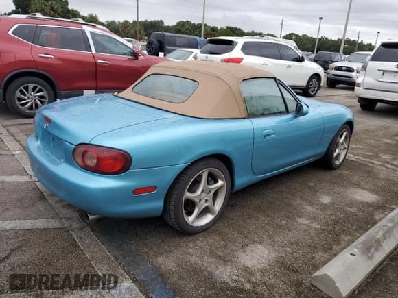 ✅ 2002 Mazda MX-5 Miata Cloth • VIN: JM1NB353920221121 • Lot: 74083274. Wystawiony na Copart z przebiegiem Nie podano. Bezpłatny archiwum sprzedaży aukcyjnych z USA i szczegółowy raport historii pojazdu na DreamBid. Zdjęcie 3.