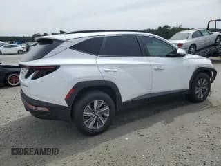 ✅ 2022 Hyundai Tucson Blue • VIN: KM8JBCA19NU063715 • Lot: 70663104. Wystawiony na Copart z przebiegiem 36 603 mil. Bezpłatny archiwum sprzedaży aukcyjnych z USA i szczegółowy raport historii pojazdu na DreamBid. Zdjęcie 3.