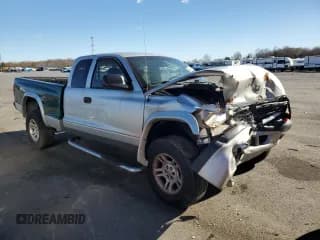 ✅ 2004 Dodge Dakota Sport • VIN: 1D7HG32N44S540671 • Lot: 80000954. Wystawiony na Copart z przebiegiem 140 475 mil. Bezpłatny archiwum sprzedaży aukcyjnych z USA i szczegółowy raport historii pojazdu na DreamBid. Zdjęcie 4.