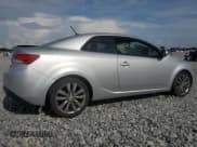 ✅ 2013 Kia Forte SX • VIN: KNAFW6A35D5742257 • Лот: 64628715. Опубликован ранее на Copart с пробегом 141 349 миль. Бесплатный доступ к архиву аукционных продаж из США и подробный отчёт об истории автомобиля на DreamBid. Изображение 3.