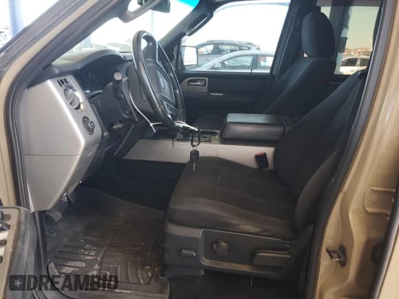 ✅ 2017 Ford Expedition Max XLT • VIN: 1FMJK1HT0HEA01744 • Lot: 67146815. Wystawiony na Copart z przebiegiem 193 648 mil. Bezpłatny archiwum sprzedaży aukcyjnych z USA i szczegółowy raport historii pojazdu na DreamBid. Zdjęcie 7.