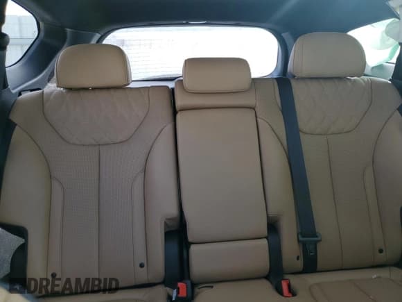 ✅ 2023 Hyundai Santa Fe Calligraphy • VIN: 5NMS5DAL6PH553854 • Lot: 43682184. Wystawiony na Copart z przebiegiem 9 405 mil. Bezpłatny archiwum sprzedaży aukcyjnych z USA i szczegółowy raport historii pojazdu na DreamBid. Zdjęcie 10.