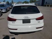 ✅ 2018 Audi Q3 Premium • VIN: WA1ECCFS7JR022494 • Lot: 81832255. Wystawiony na Copart z przebiegiem 85 461 mil. Bezpłatny archiwum sprzedaży aukcyjnych z USA i szczegółowy raport historii pojazdu na DreamBid. Zdjęcie 6.