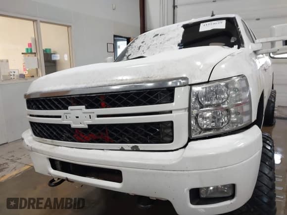 ✅ 2014 Chevrolet Silverado 2500HD LTZ • VIN: 1GC1KYC87EF187580 • Лот: 41524629. Опубликован ранее на IAAI с пробегом Не указан. Бесплатный доступ к архиву аукционных продаж из США и подробный отчёт об истории автомобиля на DreamBid. Изображение 12.