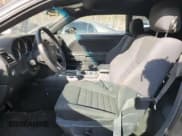 ✅ 2010 Dodge Challenger • VIN: 2B3CJ4DV2AH189918 • Lot: 50018385. Wystawiony na Copart z przebiegiem 190 322 mil. Bezpłatny archiwum sprzedaży aukcyjnych z USA i szczegółowy raport historii pojazdu na DreamBid. Zdjęcie 7.