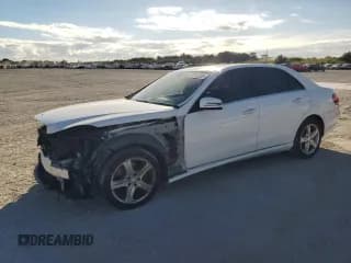 ✅ 2014 Mercedes-Benz E 350 Luxury • VIN: WDDHF8JB8EA854497 • Lot: 92382265. Wystawiony na Copart z przebiegiem 106 500 mil. Bezpłatny archiwum sprzedaży aukcyjnych z USA i szczegółowy raport historii pojazdu na DreamBid. Zdjęcie 1.