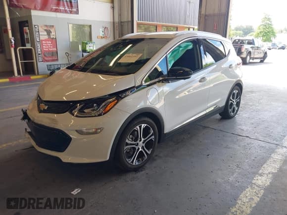 ✅ 2020 Chevrolet Bolt EV Premier • VIN: 1G1FZ6S04L4144723 • Lot: 43002352. Listed on IAAI with 37,535 mi. Free auction sales archive from the USA and detailed vehicle history report at DreamBid. Image 2.