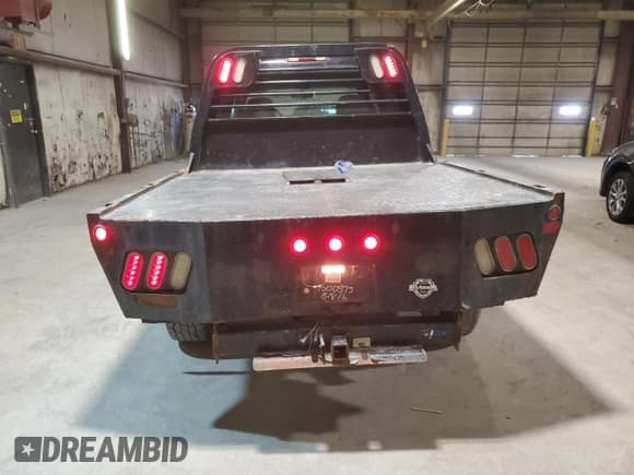 ✅ 2001 Chevrolet Silverado 2500HD • VIN: 1GCHK23181F128482 • Lot: 74553274. Wystawiony na Copart z przebiegiem Nie podano. Bezpłatny archiwum sprzedaży aukcyjnych z USA i szczegółowy raport historii pojazdu na DreamBid. Zdjęcie 6.