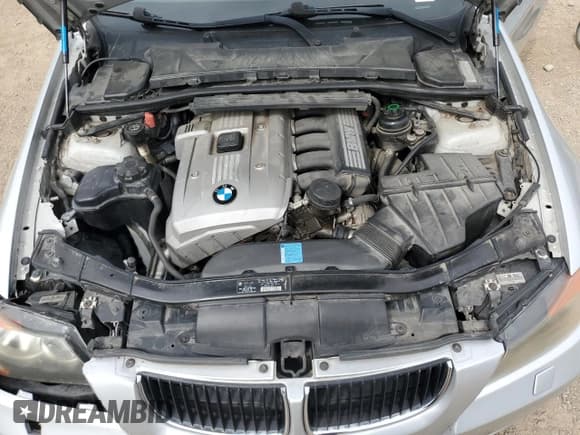 ✅ 2006 BMW 3 Series 325xi • VIN: WBAVD13526KV04146 • Lot: 81257575. Listed on Copart with 141,560 mi. Free auction sales archive from the USA and detailed vehicle history report at DreamBid. Image 11.