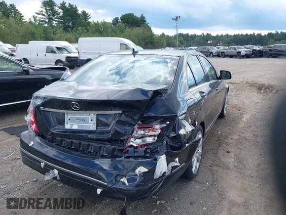 ✅ 2008 Mercedes-Benz C 300 Sport • VIN: WDDGF54X68F018051 • Лот: 42769976. Опубликован ранее на IAAI с пробегом 142 485 миль. Бесплатный доступ к архиву аукционных продаж из США и подробный отчёт об истории автомобиля на DreamBid. Изображение 4.