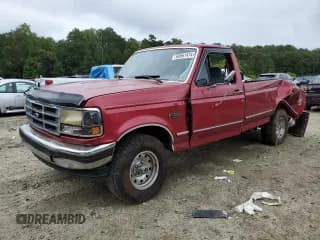 ✅ 1995 Ford F-150 • VIN: 1FTEF14N4SNA83454 • Lot: 69561474. Wystawiony na Copart z przebiegiem 151 280 mil. Bezpłatny archiwum sprzedaży aukcyjnych z USA i szczegółowy raport historii pojazdu na DreamBid. Zdjęcie 1.
