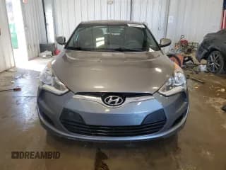 ✅ 2014 Hyundai Veloster • VIN: KMHTC6AD4EU206684 • Lot: 78092774. Wystawiony na Copart z przebiegiem 148 654 mil. Bezpłatny archiwum sprzedaży aukcyjnych z USA i szczegółowy raport historii pojazdu na DreamBid. Zdjęcie 5.