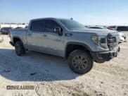 ✅ 2024 GMC Sierra 1500 AT4X • VIN: 3GTUUFE89RG304606 • Лот: 45781095. Опубликован ранее на Copart с пробегом 27 140 миль. Бесплатный доступ к архиву аукционных продаж из США и подробный отчёт об истории автомобиля на DreamBid. Изображение 4.