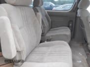 ✅ 2000 Toyota Sienna LE • VIN: 4T3ZF13C5YU223448 • Lot: 42881365. Listed on IAAI with 221,542 mi. Free auction sales archive from the USA and detailed vehicle history report at DreamBid. Image 8.