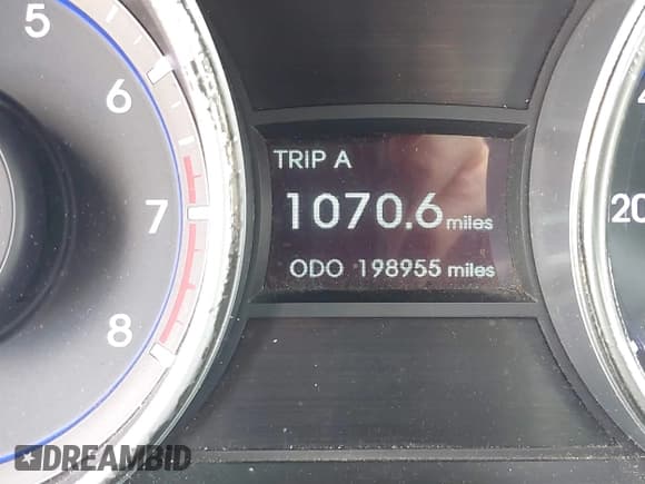 ✅ 2011 Hyundai Sonata Limited • VIN: 5NPEC4AB9BH162218 • Lot: 43682255. Listed on IAAI with 198,955 mi. Free auction sales archive from the USA and detailed vehicle history report at DreamBid. Image 7.