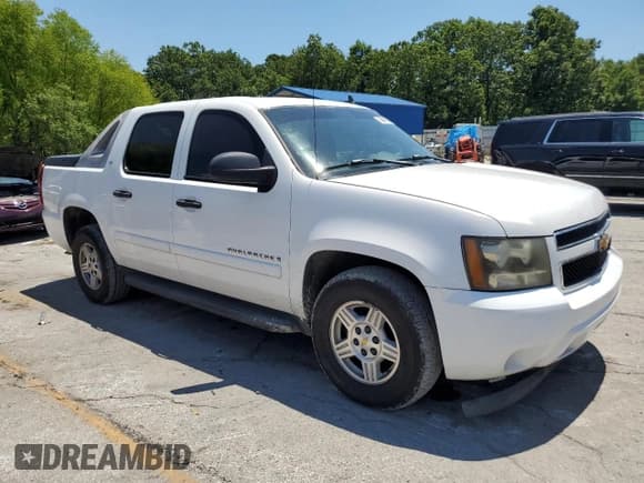 ✅ 2007 Chevrolet Avalanche 2LT • VIN: 3GNEC12J27G154828 • Lot: 63448065. Listed on Copart with 80,598 mi. Free auction sales archive from the USA and detailed vehicle history report at DreamBid. Image 4.
