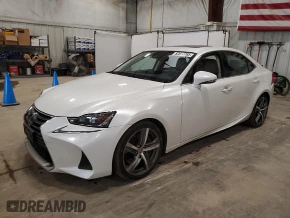 ✅ 2018 Lexus IS 300 • VIN: JTHC81D26J5028444 • Lot: 82077785. Listed on Copart with 102,085 mi. Free auction sales archive from the USA and detailed vehicle history report at DreamBid. Image 1.