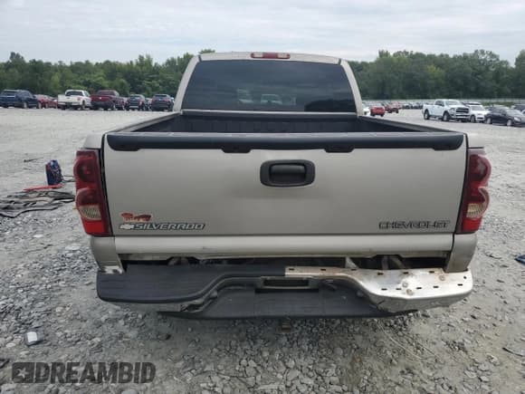 ✅ 2003 Chevrolet Silverado 1500 LS • VIN: 2GCEC19T531144085 • Лот: 71037364. Опубликован ранее на Copart с пробегом 157 032 миль. Бесплатный доступ к архиву аукционных продаж из США и подробный отчёт об истории автомобиля на DreamBid. Изображение 6.