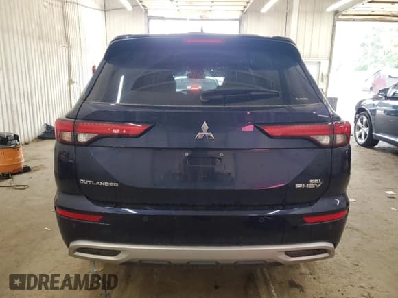 ✅ 2024 Mitsubishi Outlander SEL • VIN: JA4T5WA96RZ060687 • Lot: 80357885. Wystawiony na Copart z przebiegiem 7 187 mil. Bezpłatny archiwum sprzedaży aukcyjnych z USA i szczegółowy raport historii pojazdu na DreamBid. Zdjęcie 6.