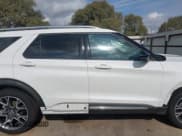 ✅ 2025 Ford Explorer • VIN: 1FMWK7HC1SGC05473 • Lot: 43494798. Wystawiony na IAAI z przebiegiem 4 953 mil. Bezpłatny archiwum sprzedaży aukcyjnych z USA i szczegółowy raport historii pojazdu na DreamBid. Zdjęcie 14.