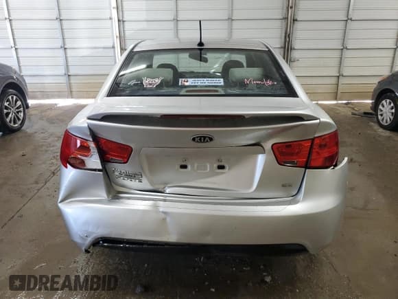 ✅ 2012 Kia Forte EX • VIN: KNAFU4A22C5602425 • Лот: 71697295. Опубликован ранее на Copart с пробегом 214 057 миль. Бесплатный доступ к архиву аукционных продаж из США и подробный отчёт об истории автомобиля на DreamBid. Изображение 6.