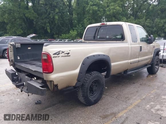 ✅ 2000 Ford F-250 XL • VIN: 1FTNX21F6YEB96962 • Лот: 42429012. Опубликован ранее на IAAI с пробегом 310 704 миль. Бесплатный доступ к архиву аукционных продаж из США и подробный отчёт об истории автомобиля на DreamBid. Изображение 4.