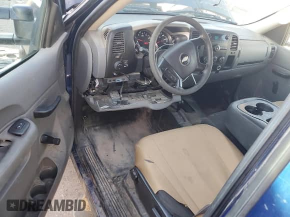 2014 Chevrolet Silverado 3500HD Work Truck с VIN 1GB3KZCG1EF106891, выставлен на аукционе Copart как лот 80326624 с пробегом 232 063 миль миль и Чистый • Clean title. История ставок и продаж доступна на DreamBid. Изображение 8.