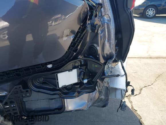 ✅ 2026 Honda Odyssey Touring • VIN: 5FNRL6H86TB015099 • Lot: 43633848. Listed on IAAI with 897 mi. Free auction sales archive from the USA and detailed vehicle history report at DreamBid. Image 22.