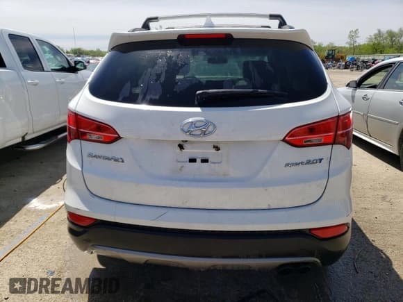 ✅ 2014 Hyundai Santa Fe • VIN: 5XYZU3LA8EG172991 • Lot: 52577414. Listed on Copart with 108,261 mi. Free auction sales archive from the USA and detailed vehicle history report at DreamBid. Image 6.