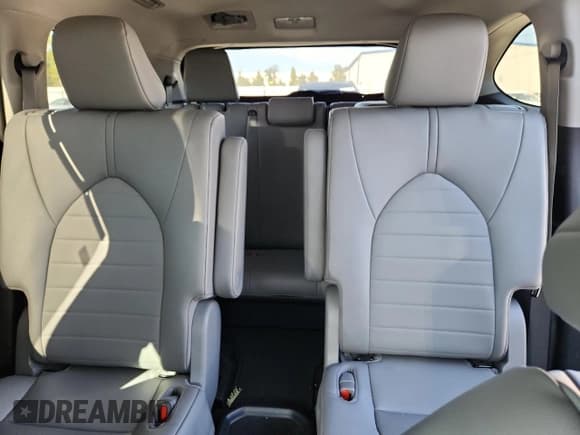 ✅ 2023 Toyota Highlander Limited • VIN: 5TDKDRAHXPS519148 • Lot: 84813175. Wystawiony na Copart z przebiegiem 57 418 mil. Bezpłatny archiwum sprzedaży aukcyjnych z USA i szczegółowy raport historii pojazdu na DreamBid. Zdjęcie 10.