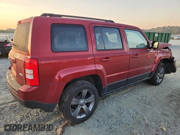 ✅ 2015 Jeep Patriot High Altitude • VIN: 1C4NJRFB2FD216918 • Lot: 81786515. Wystawiony na Copart z przebiegiem 112 930 mil. Bezpłatny archiwum sprzedaży aukcyjnych z USA i szczegółowy raport historii pojazdu na DreamBid. Zdjęcie 3.