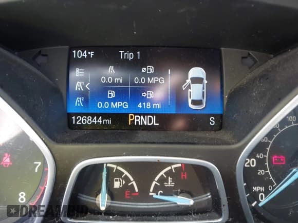 ✅ 2016 Ford Focus SE • VIN: 1FADP3F22GL314965 • Lot: 43073881. Wystawiony na IAAI z przebiegiem 126 844 mil. Bezpłatny archiwum sprzedaży aukcyjnych z USA i szczegółowy raport historii pojazdu na DreamBid. Zdjęcie 7.