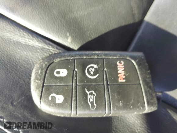 ✅ 2019 Jeep Grand Cherokee Limited • VIN: 1C4RJEBG6KC851345 • Lot: 43658477. Listed on IAAI with 132,886 mi. Free auction sales archive from the USA and detailed vehicle history report at DreamBid. Image 11.