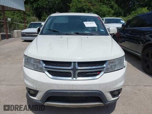 ✅ 2017 Dodge Journey SXT • VIN: 3C4PDCBG4HT590992 • Lot: 42378549. Listed on IAAI with 275,884 mi. Free auction sales archive from the USA and detailed vehicle history report at DreamBid. Image 12.