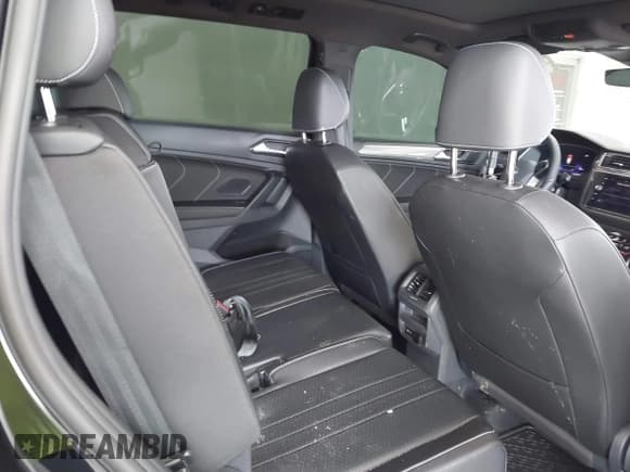 ✅ 2024 Volkswagen Tiguan SE R-Line Black • VIN: 3VVCB7AX4RM106944 • Lot: 42121362. Listed on IAAI with 11,777 mi. Free auction sales archive from the USA and detailed vehicle history report at DreamBid. Image 8.