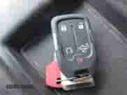 2020 Chevrolet Silverado 2500HD LT z VIN 1GC1YNEY9LF301232, wystawiony jako IAAI lot #42650307 z przebiegiem 117 004 mil mil oraz . Historia ofert i sprzedaży dostępna na DreamBid. Obrazek 11.