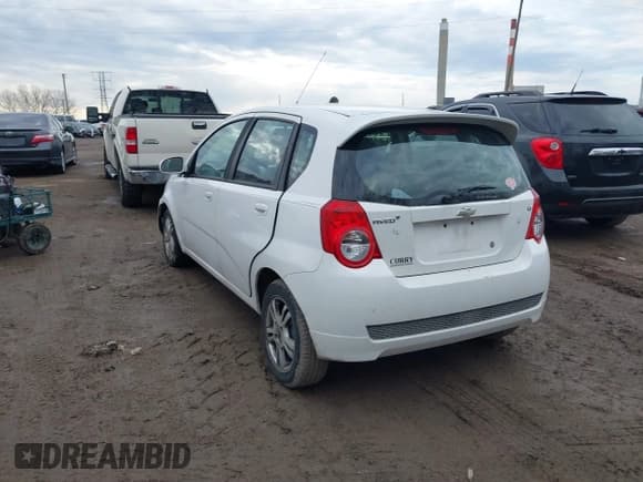 ✅ 2010 Chevrolet Aveo 2LT • VIN: KL1TG6DE0AB106365 • Lot: 41654580. Wystawiony na IAAI z przebiegiem 81 353 mil. Bezpłatny archiwum sprzedaży aukcyjnych z USA i szczegółowy raport historii pojazdu na DreamBid. Zdjęcie 3.